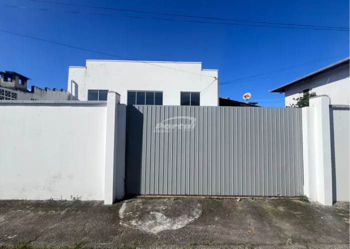 Sala comercial disponível para locação no bairro Margem Esquerda Gaspar/SC