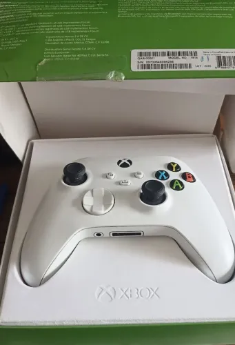 Controle Xbox séries com gatinhos personalizados