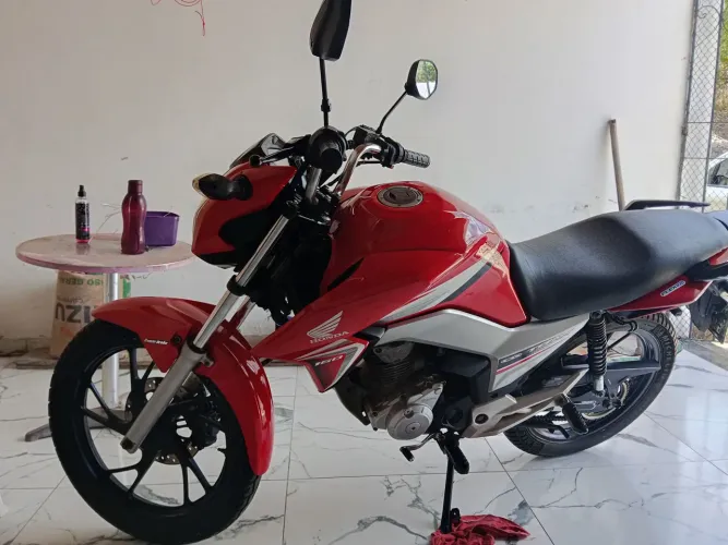  Vendo Moto TITAN 160