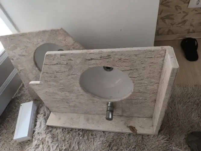 Pia De Mármore Para Banheiro 75cm/ 55cm Com Cuba E Torneira