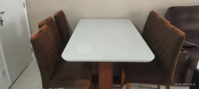 Mesa de jantar 6 cadeiras