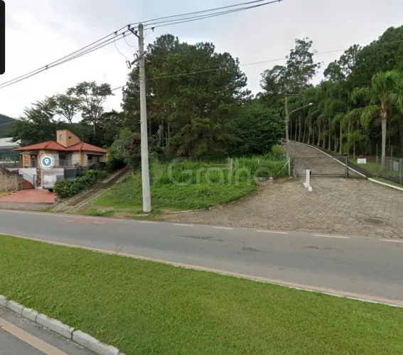 Terreno com viabilidade na avenida principal do Córrego Grande - Florianópolis/SC