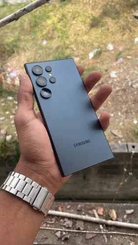 Galaxy S 24 Ultra um terá de memória