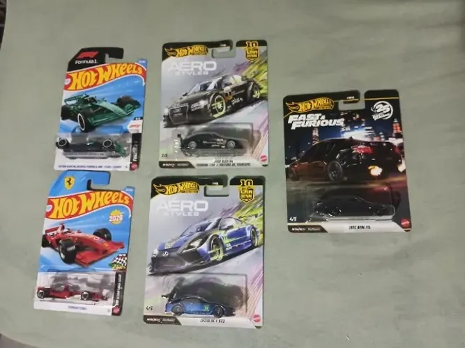 Hot wheels 2 f1, 3 premium