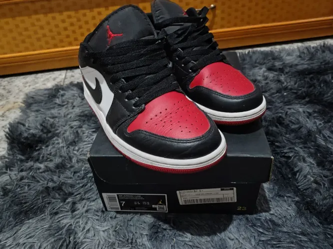 Air Jordan 1