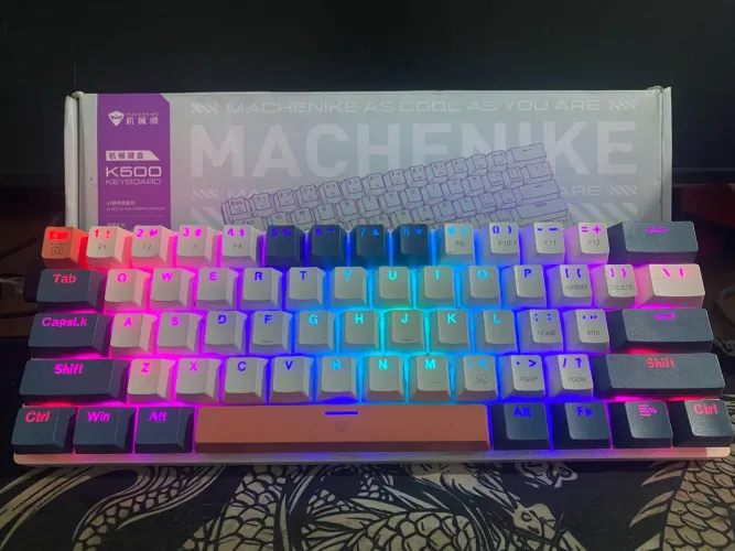 Teclado gamer mecânico
