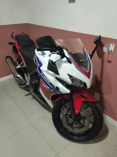 CBR 500R 2016 - raridade baixa Km