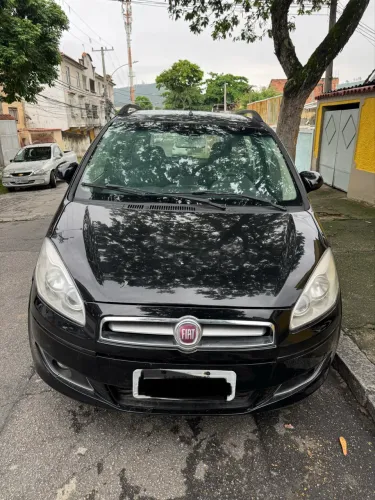 Fiat Idea Attractive 1.4 Fire Flex 8V 5P 2011