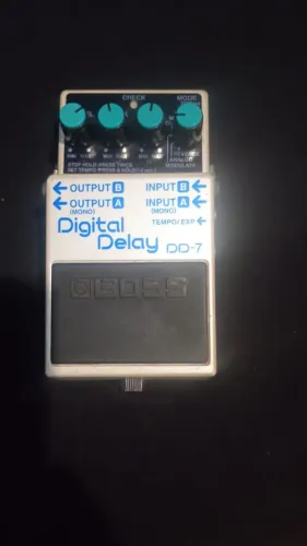 Vendo pedal dd7 Boss estado novo