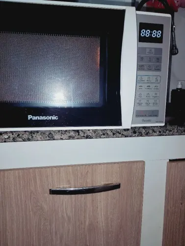 Microondas Panasonic Piccolo