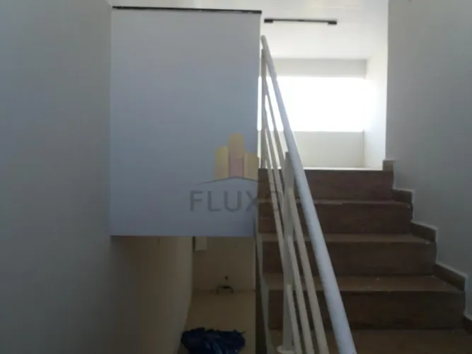 Casa para venda no bairro Parque Val de Palmas