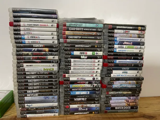 Lote com 81 jogos de Ps3