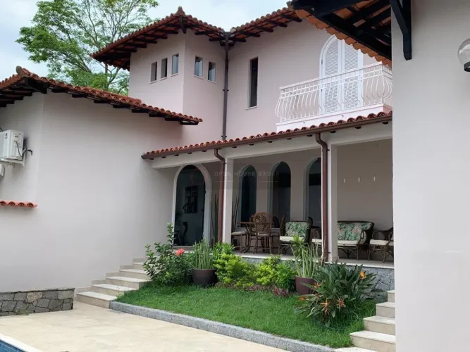 Casa 04 quartos em São Francisco. 400m