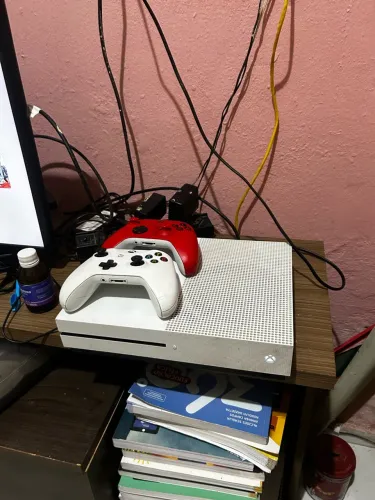 Xbox one s 780gb