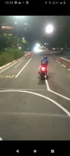 Aula de moto  em circuito pra iniciantes 