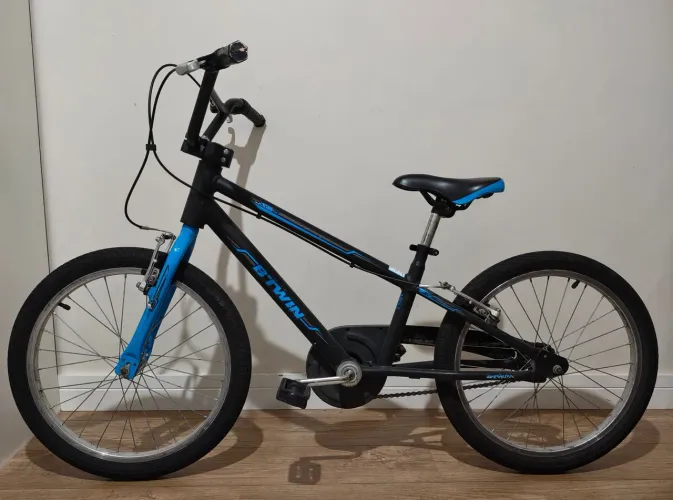 ? Bicicleta Infantil B'Twin Racing Boy - Aro 20 - IMPECÁVEL!!!