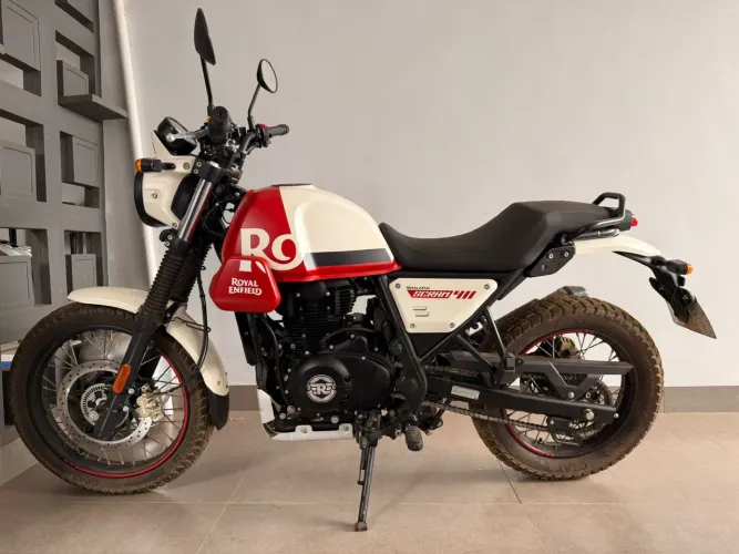 Royal Enfield Scram 411 - 3400km - 12 meses de uso. (ZERADA)