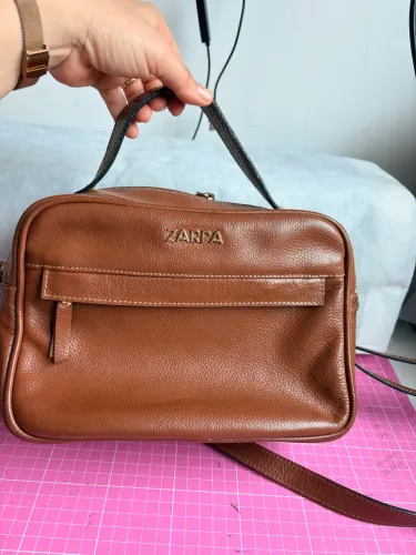 Bolsa em couro legítimo 