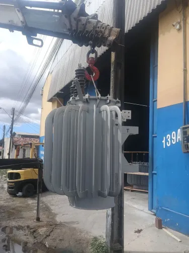 Transformador a óleo 