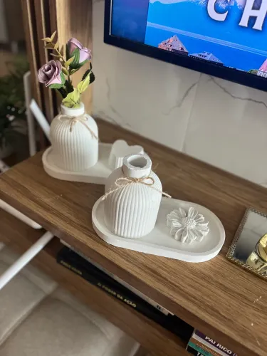 Kit vaso , bandeja e coração de gesso Decorativo 