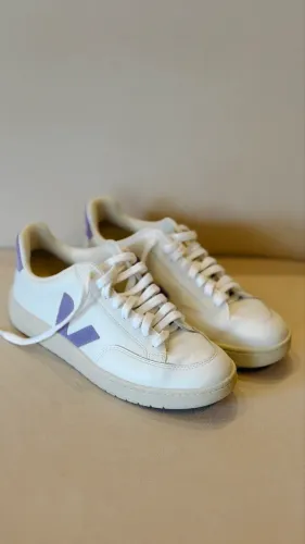 Vert V-12 Leather 36 Branco 