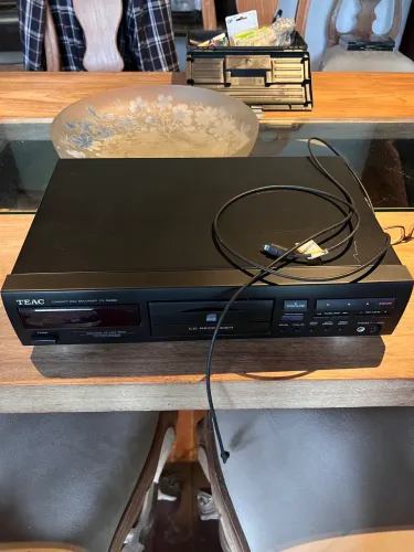 Gravador de CD TEAC RW890 novo