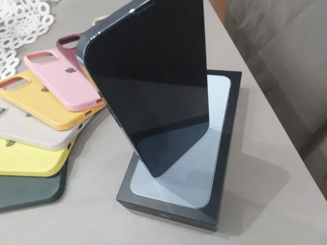 V/Troco smartphone  Iphone 13 pro Max na caixa zerado com itens!