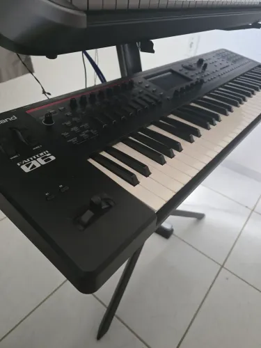 Roland Fantom 06