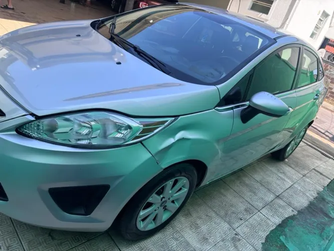 Ford Fiesta SE 1.6 16V Flex 5P 2011