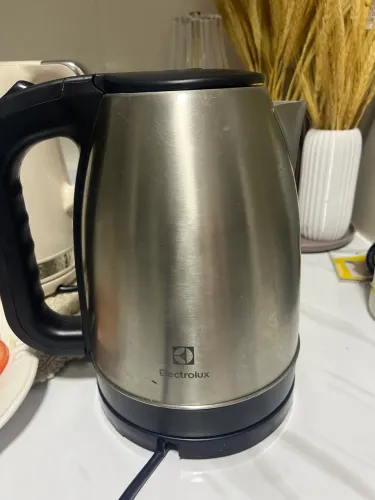 Chaleira elétrica Electrolux