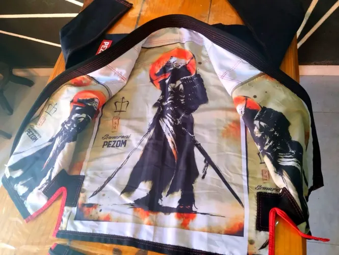 Kimono jiu-jitsu novo