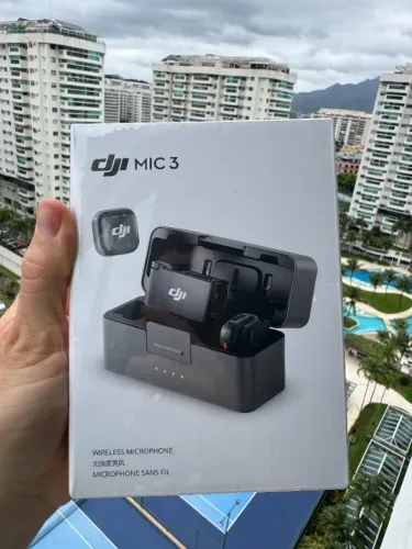 DJI Mic 3 NOVO (2 TX + 1 RX + Estojo de Carregamento) microfone sem fio