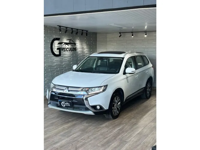 Mitsubishi Outlander Comfort 2.0 16V Aut. 2016