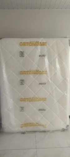 Cama box OrtoNobre com pilow top 