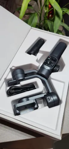 Estabilizador Zhiyun Smooth 5 Gimbal para Smartphone Preto