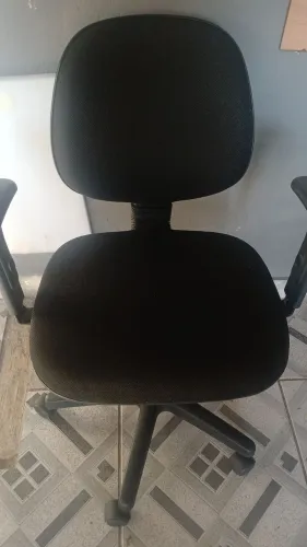 Cadeira de rodinhas