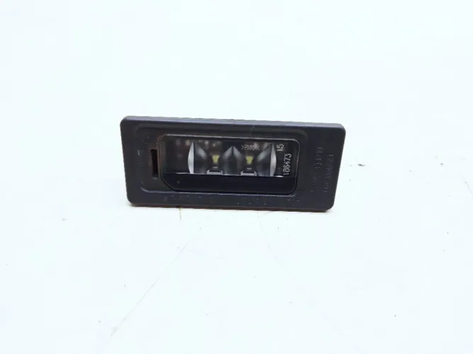 Lanterna Placa Traseira Esquerda Jetta 2.0 2016 3af943021a