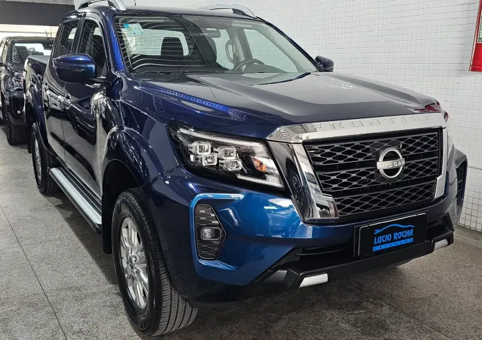 Nissan Frontier XE CD 4X4 2.3 Bi-TB Diesel Aut. 2025