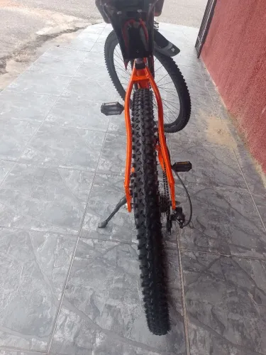 Vendo bicicleta aro 29 zerada com documento!