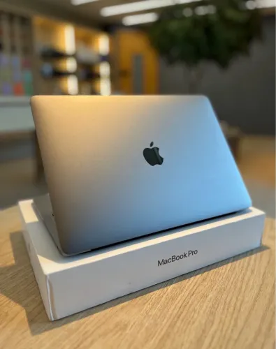 MacBook Pro M2 256GB/8GB 13? CINZA 86%