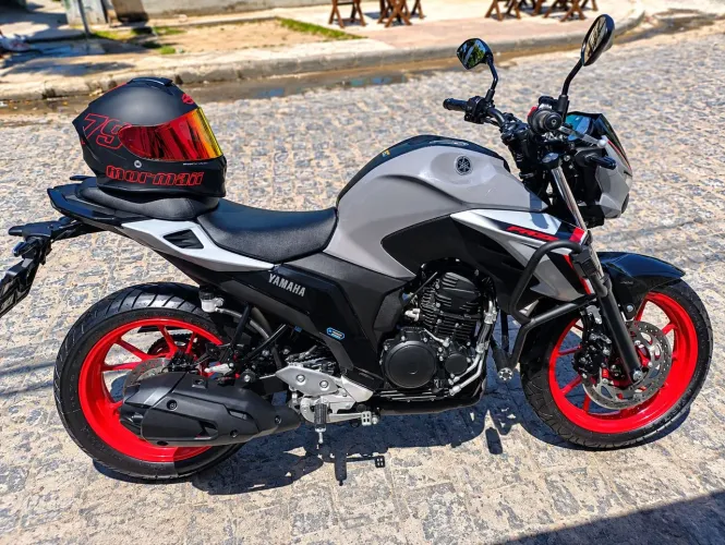 Yamaha Fazer FZ25 ABS 2026 | Apenas 1.951 km | R$ 24.500