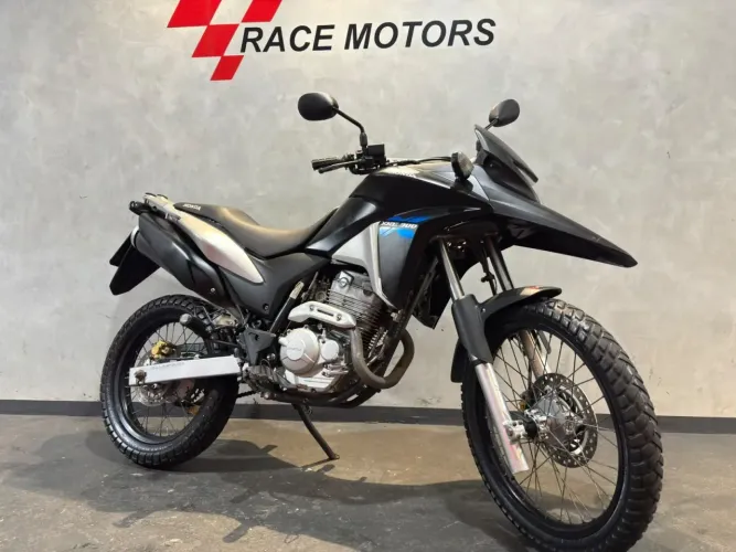 HONDA XRE 300 PRETO 2015