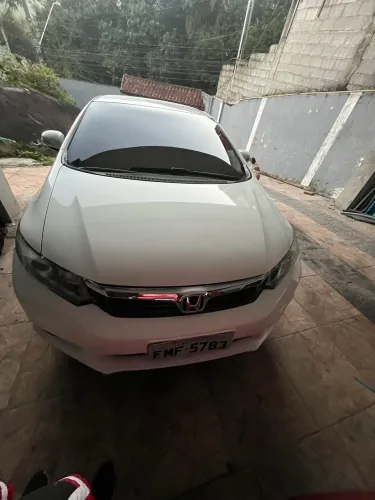 Honda Civic Sedan LXR 2.0 Flexone 16V Aut. 4P 2014
