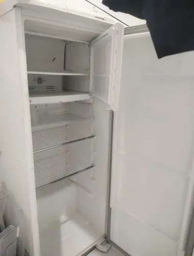 Vendo geladeira Eletrolux