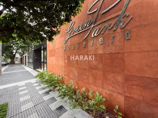 Apartamento a venda no condomínio Green Park Boulevard no bairro Zona 07 - Maringá/PR