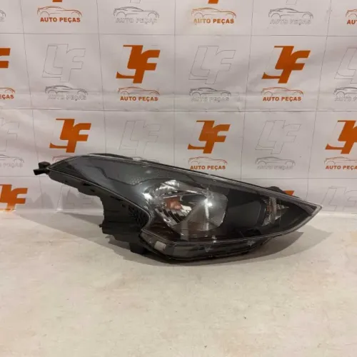Farol Dianteiro Lado Direito Hyundai Hb20 2020 À 2022 (Usado) - 13687