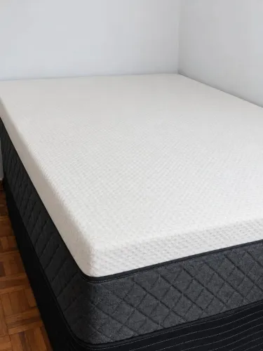 Colchão Emma Premium Hybrid 2.0