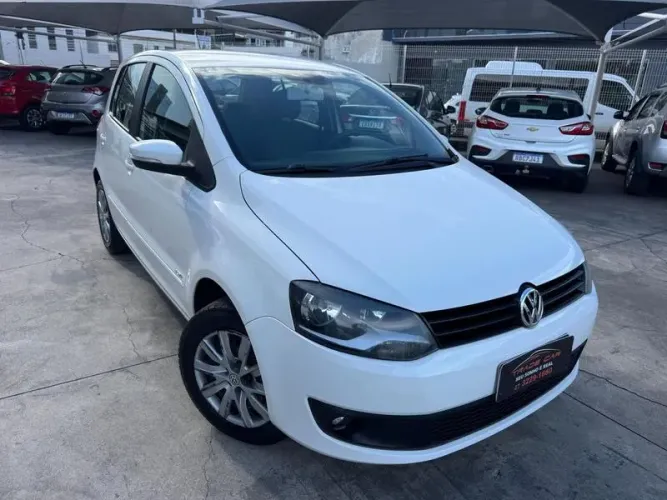 Volkswagen Fox 1.0 MI Total Flex 8V 5P 2014