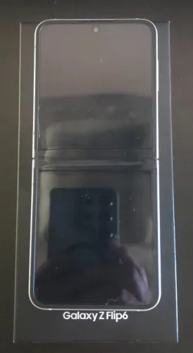 Celular Sansung Flip Z6 512GB, SEM MARCAS. Caixa com todos os originais.