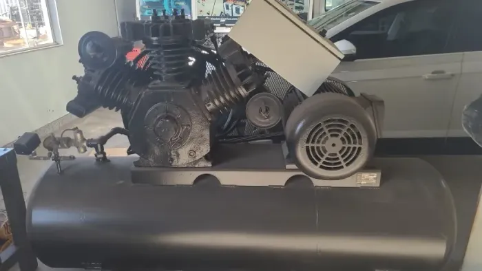 COMPRESSOR INDUSTRIAL 6 CABEÇOTES / 600L / 30CV + JATO DE AREIA COMPLETO